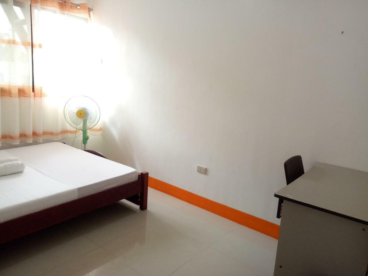 Lan Bless Pension House Coron Exterior photo